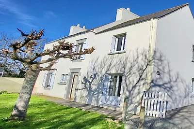 Ferienhaus in Plouhinec mit Parken