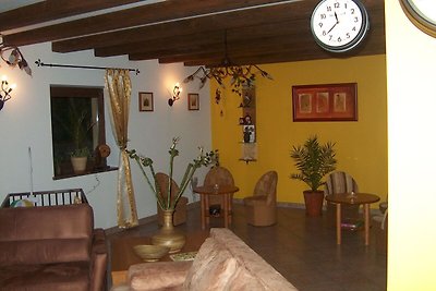 Geräumiges Ferienhaus in Przesieka mit Sauna