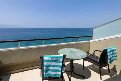 Standard Double Room With Private Bathroom 4