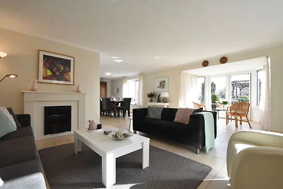 Casa vacanze a Zeewolde con piscina in comune