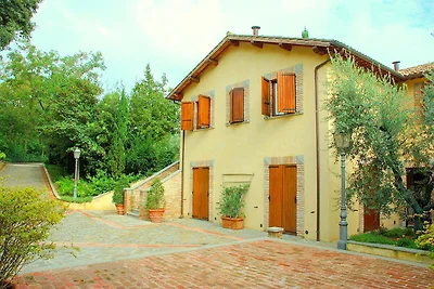 Belvilla van OYO Montecorneo Monolocale