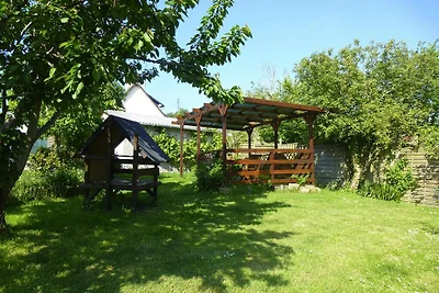 Nettes Ferienhaus nahe Strand