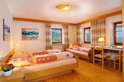 Appartamento per vacanze a Kiens con piscina