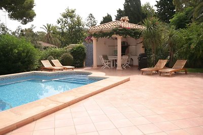 Luxuriöse Villa mit eigenem Pool in Les Rotes