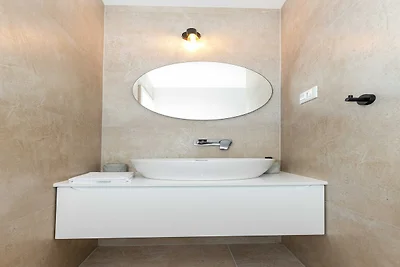 Villa Simpleza - Six Bedroom Villa with Priva...