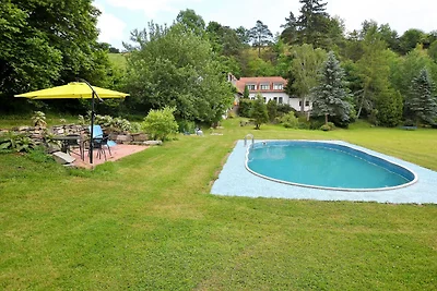 Luxuriöse Villa in Bechyne mit privatem Pool