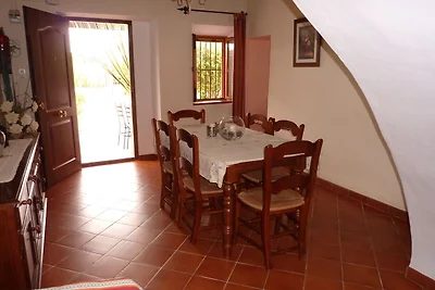 Ferienhaus mit privater Terrasse und Pool