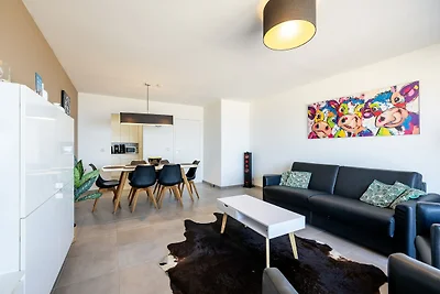 Küstenwohnung in der Nähe von Pier, Casino