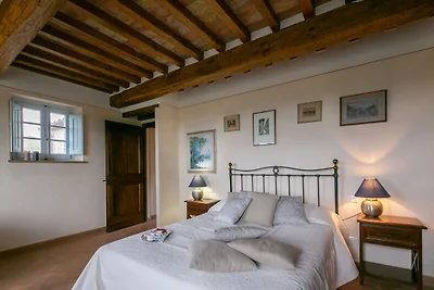 Ferienhaus in Cortona mit Pool und Aussicht