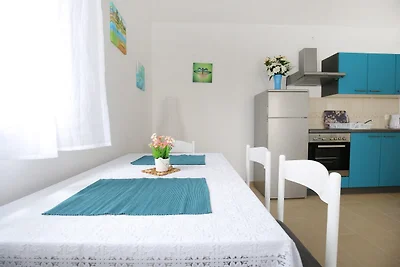 Apartments Kapetan - Two Bedroom Apartment wi...