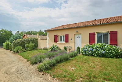 Villa mit Kamin in der Loire Region