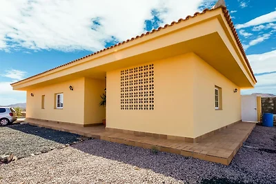 Belvilla by OYO Chalet en Tuineje f�r 6...
