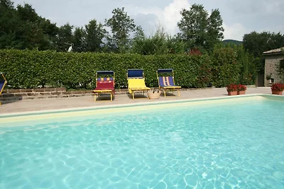 Accogliente casa vacanze con piscina in...