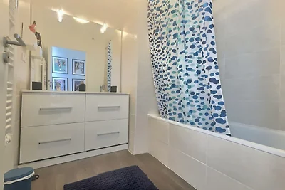 Maisonette-Wohnung in Valras-Plage für 4...
