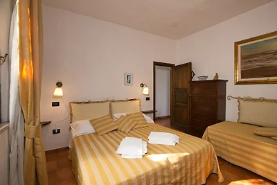 Ferienhaus in Sassetta mit Terrasse