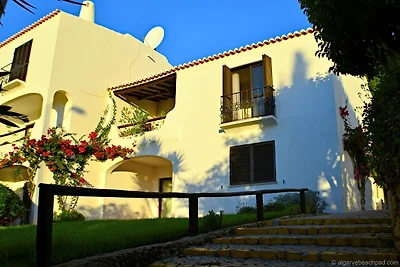 Charmantes Appartement mit eigenem Pool