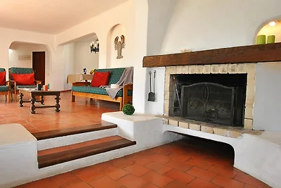 Villa in Santa Eulália nahe Praia da Oura