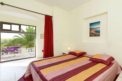 Geräumige Villa mit privatem Pool