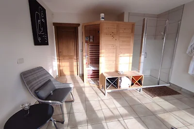 Villa in Stavelot mit Sauna und Außenpool