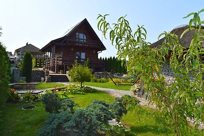 Una casa di lusso sulla riva del lago