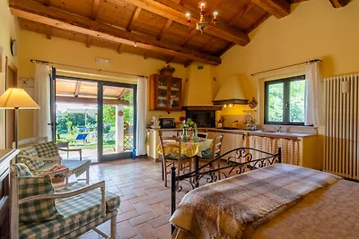 Ferienhaus in Cagli mit gemeinsamem Pool