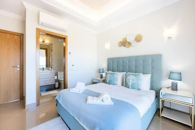 Wohnung in Lagos mit Golf und Spa