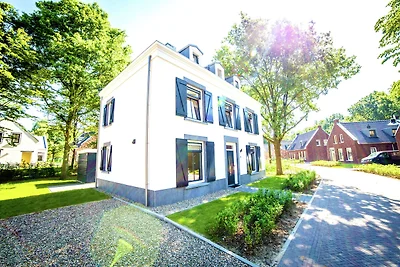 Villa con vasca da bagno, a 4 km da...