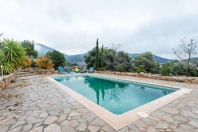 Casa di campagna a Culla con piscina privata