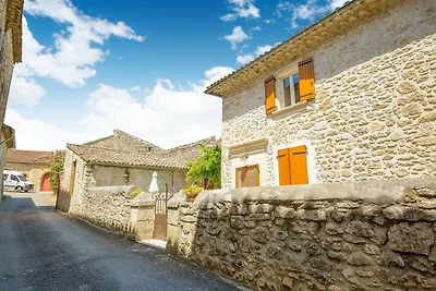 Charmantes Ferienhaus mit Terrasse im Gard