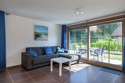 Rilassante casa vacanze ad Adinkerke con giar...