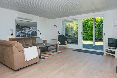 6 Personen Ferienhaus in Allingåbro-By Traum