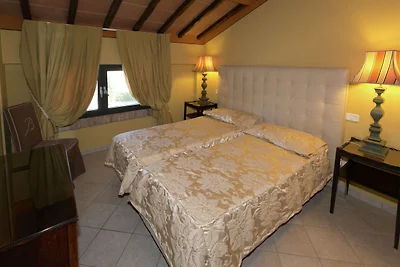 Hübsche Wohnung mit Pool in Lazise