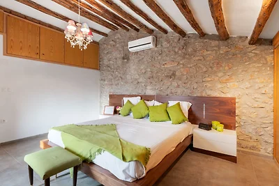 Casa di campagna a Culla con piscina privata