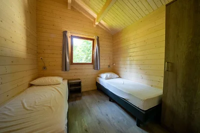 Nice chalet with combimicrowave, 20km from...