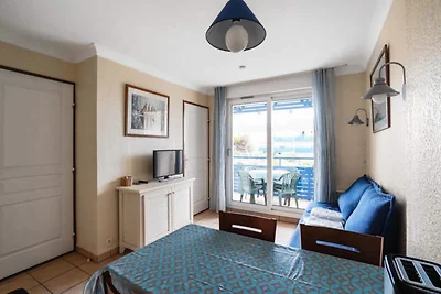 Marineblaue Residenz mit zwei Zimmern