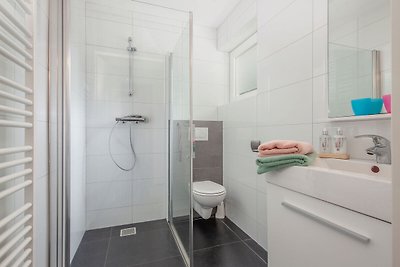 Villa confortable con cuatro baños, rodeado d...