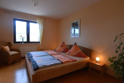 Moderne Ferienwohnung in Nohn in Waldnähe