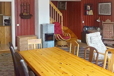 10 Personen Ferienhaus in Follafoss-By Traum