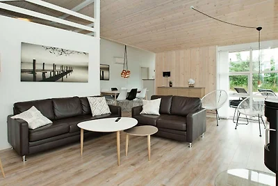Luxurioses Spa-Retreat am Strand -- By Traum...