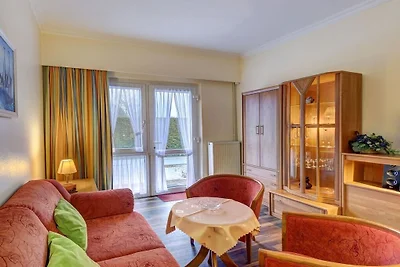 Appartement 3, Maison près de la forêt