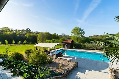 Geräumiges Ferienhaus mit privatem Pool