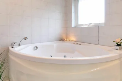 8 Personen Ferienhaus in Væggerløse