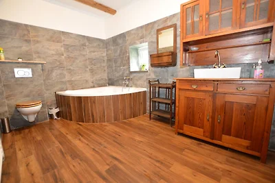 Hütte in Liberec mit Sauna und Skigebiet