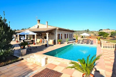 Haus in Ariany mit Pool und ruhiger Lage