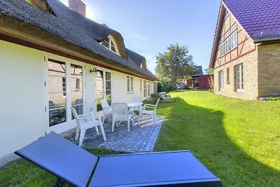 Hütte in Lassan mit Schwimmbecken