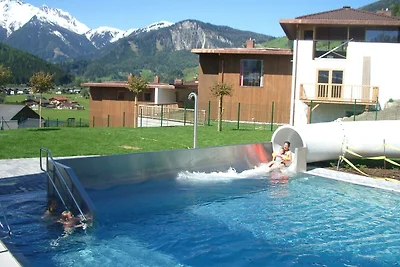 Luxuriöses Chalet im Pinzgau mit Pool