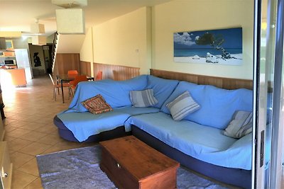 Bel duplex a Cangas, vicino alla spiaggia