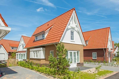 Stattliche Luxusvilla mit 2 Badezimmern, 1 km...