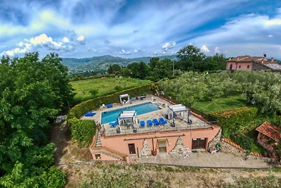 Schöner Agriturismo in Pian di Scò–Campiglia ...