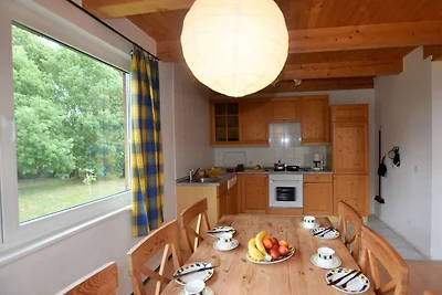 Luxuriöse Ferienwohnung in Boddin mit Garten